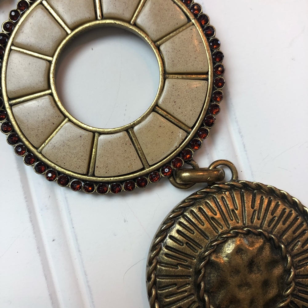 Chico’s Adjustable Chain Belt - Picture 5 of 8